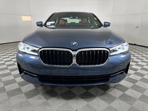 Used 2023 BMW 530i xDrive w/ Premium Package image 5