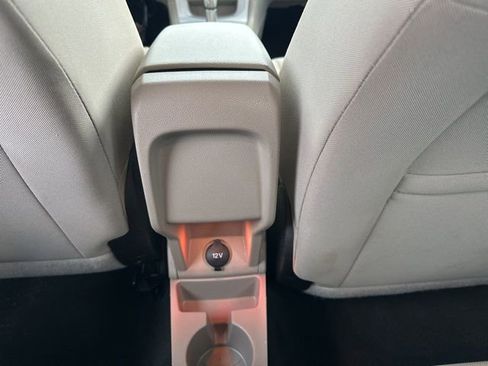 Used 2016 Ford Fiesta SE image 20