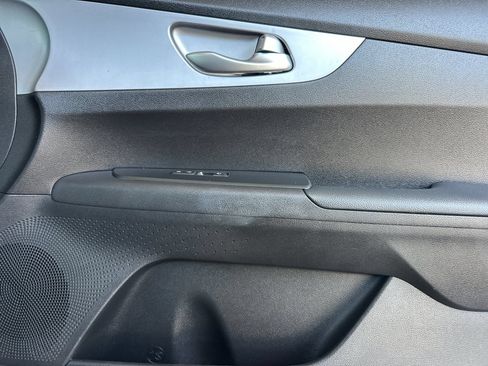 Certified 2023 Kia Forte LXS FWD image 21