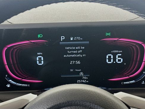 Used 2025 Kia Seltos S FWD image 19