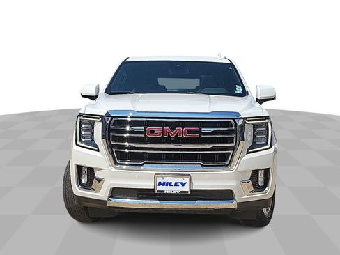 Used 2023 GMC Yukon XL SLT w/ SLT Premium Package RWD image 3