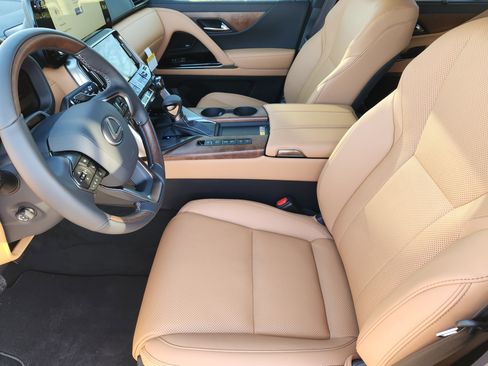 New 2026 Lexus LX 600 4WD w/ Luxury Package image 10