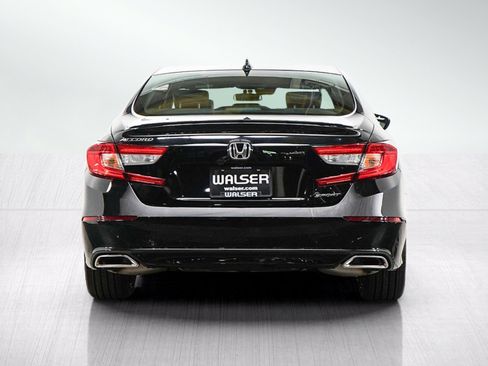 Used 2022 Honda Accord Sport image 4