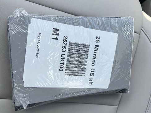 Used 2025 Nissan Murano SV FWD image 18