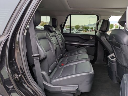 Used 2025 Lincoln Navigator Reserve AWD/4WD image 31