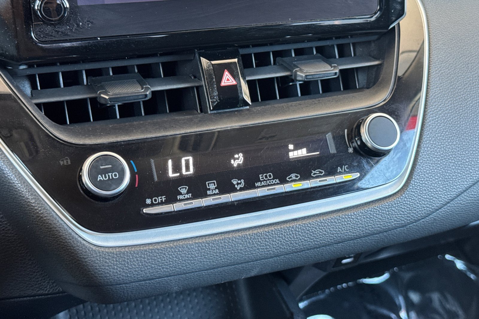 Used 2023 Toyota Corolla LE FWD image 18