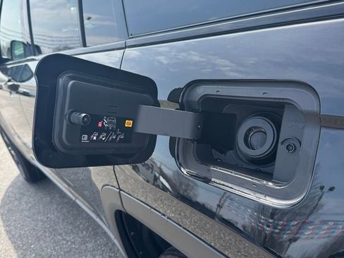 New 2026 Jeep Grand Cherokee Altitude AWD/4WD image 9