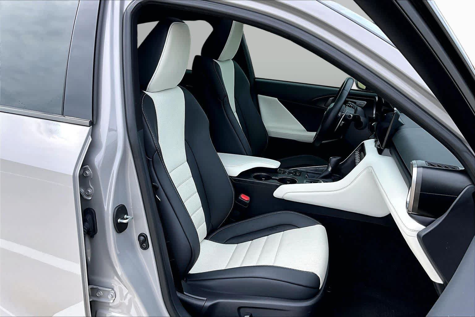 Used 2026 Lexus IS 350 F Sport w/ Technology Package RWD image 7