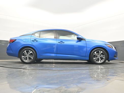 Certified 2022 Nissan Sentra SV image 29