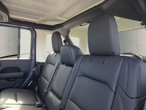 New 2026 Jeep Wrangler Sahara image 7