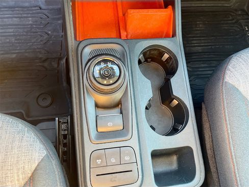 Used 2023 Ford Maverick XLT image 16