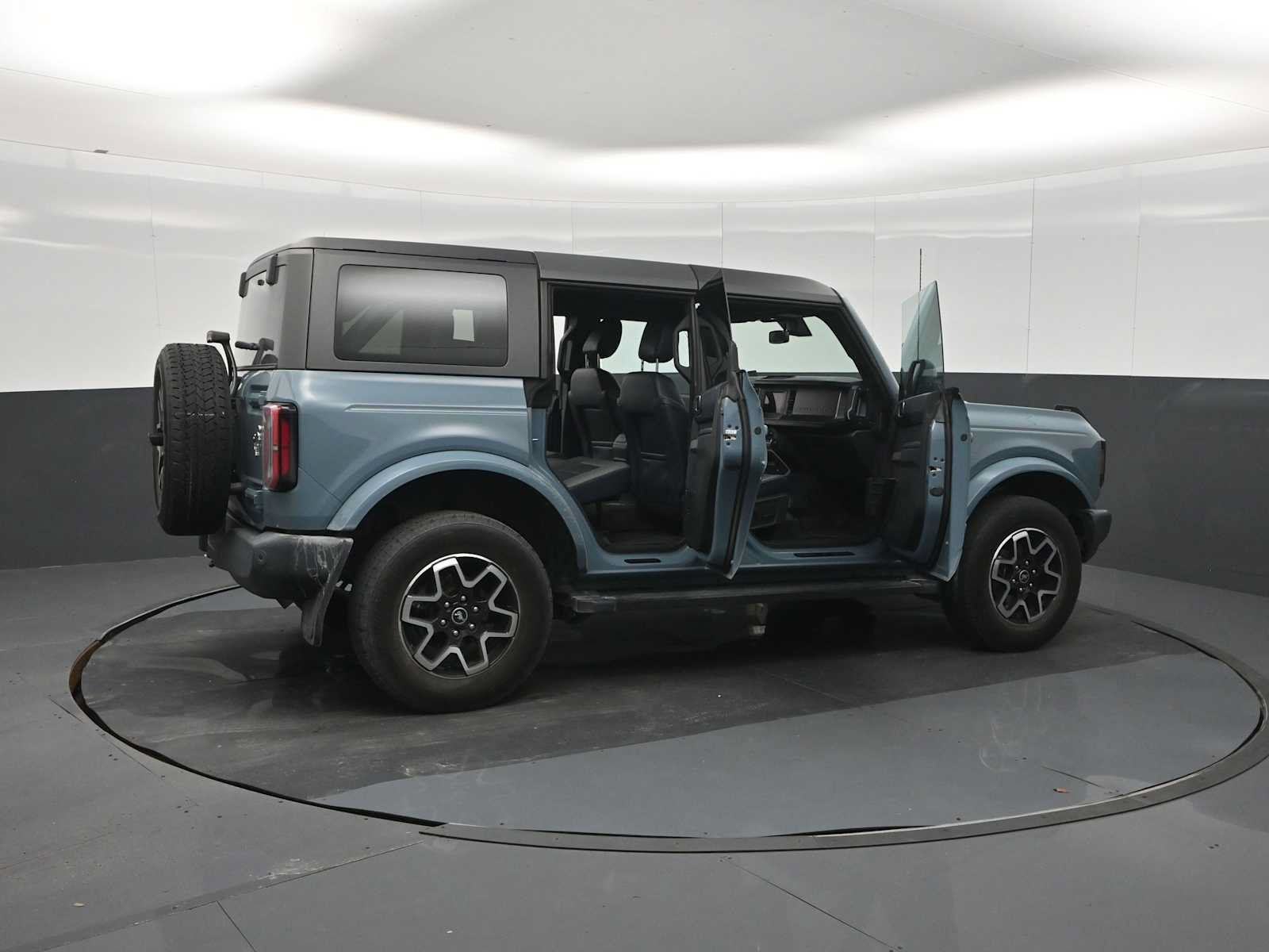 Used 2022 Ford Bronco Outer Banks AWD/4WD image 32