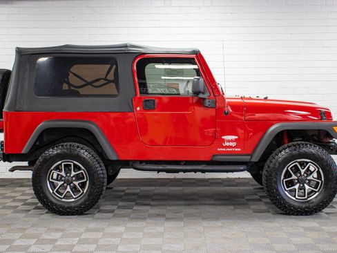 Used 2004 Jeep Wrangler Unlimited image 2