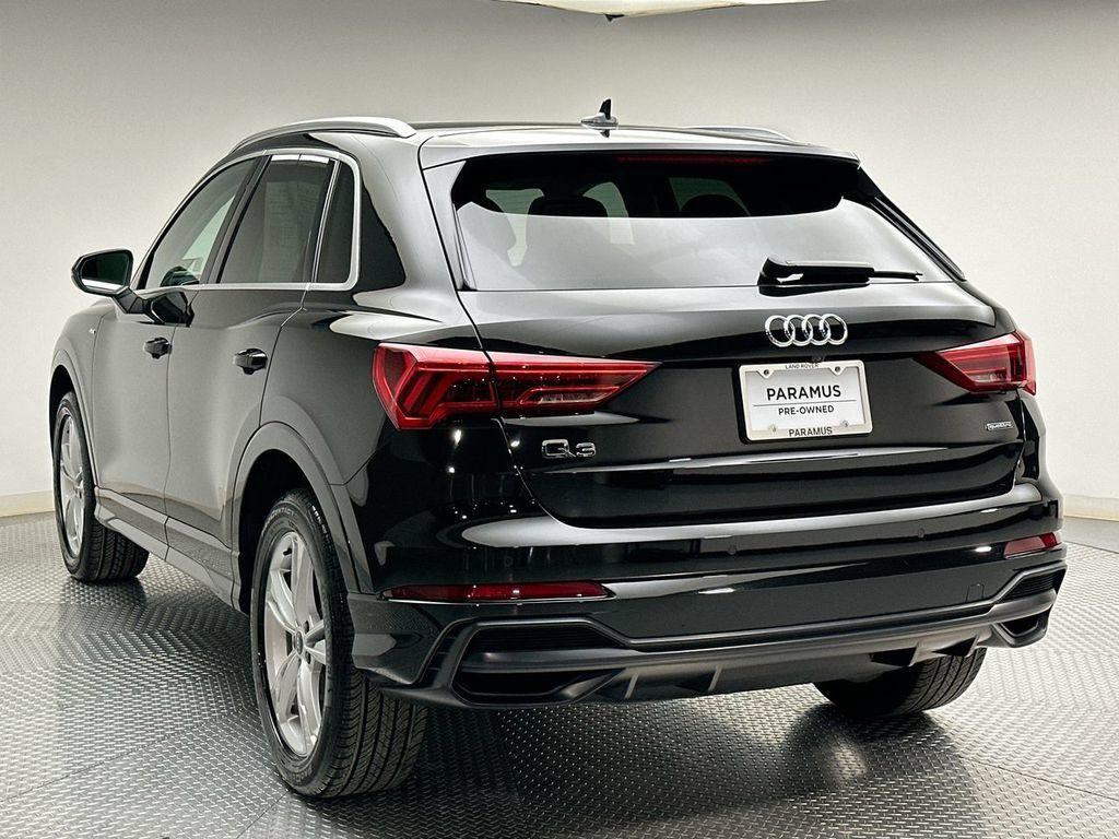 Used 2021 Audi Q3 2.0T Premium Plus w/ Premium Plus Package AWD/4WD image 11