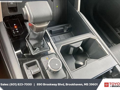 Used 2024 Toyota Tundra Limited w/ Power Package AWD/4WD image 22