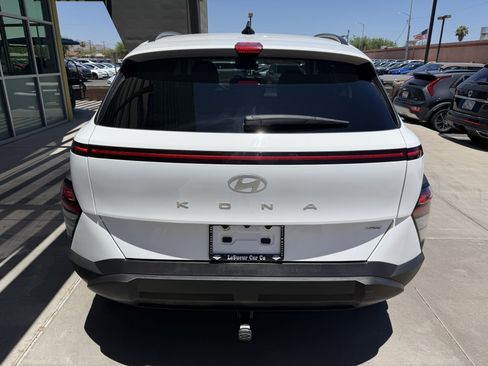 Used 2025 Hyundai Kona SEL AWD/4WD image 13