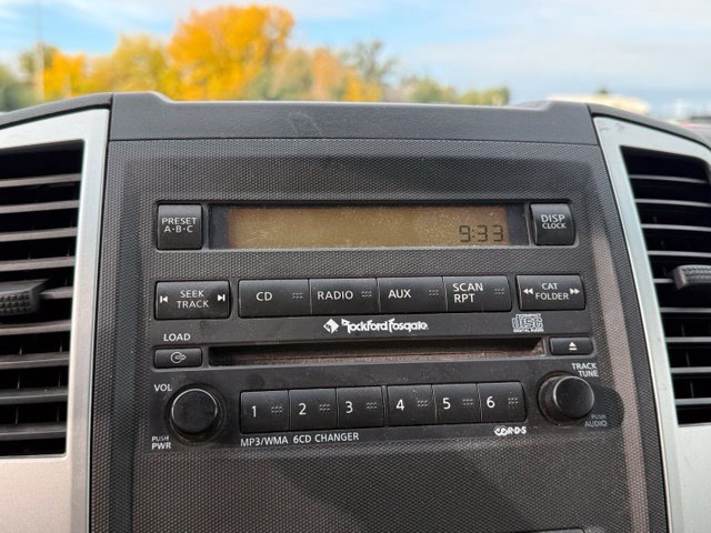 Used 2010 Nissan Xterra Off-Road AWD/4WD image 19