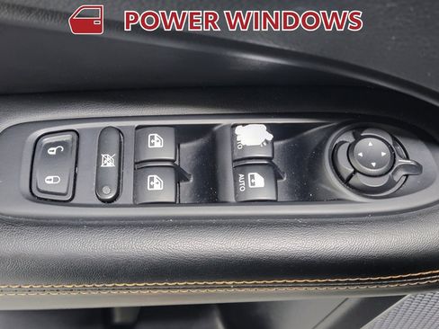 Used 2018 Jeep Compass Limited w/ Navigation Group AWD/4WD image 27