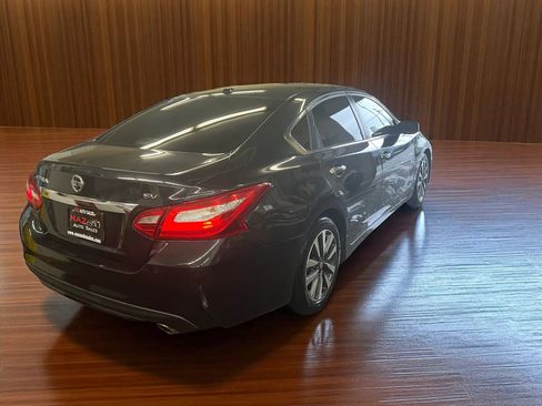 Used 2017 Nissan Altima 2.5 SV FWD image 7