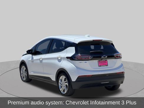 Used 2023 Chevrolet Bolt LT FWD image 3