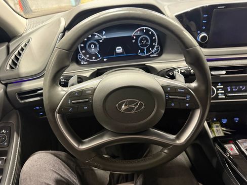 Used 2021 Hyundai Sonata Limited w/ Winter Weather Package image 12