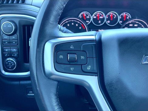 Used 2022 Chevrolet Silverado 1500 LT Trail Boss w/ Safety Package AWD/4WD image 22