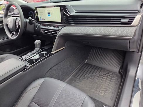 Used 2026 Toyota Camry XLE FWD image 17