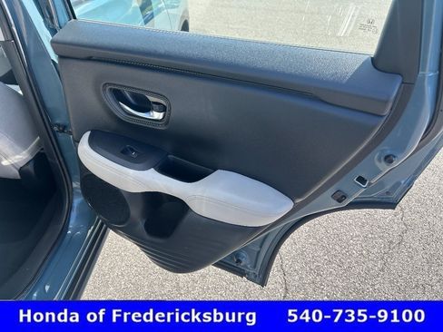 Used 2024 Honda HR-V LX image 12