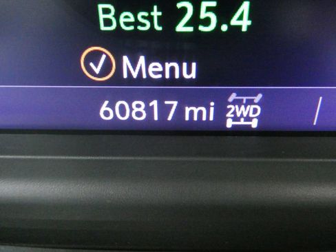 Used 2022 Chevrolet Silverado 1500 LT Trail Boss w/ LT Trail Boss Premium Package AWD/4WD image 35