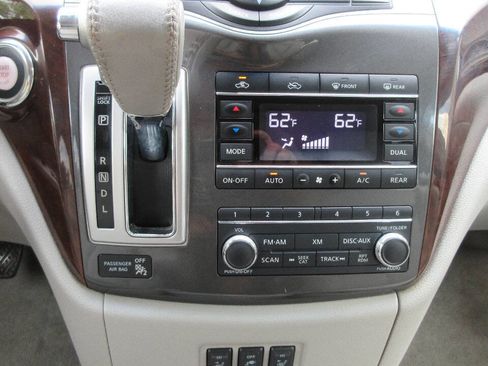Used 2011 Nissan Quest SL w/ Bose Pkg image 40