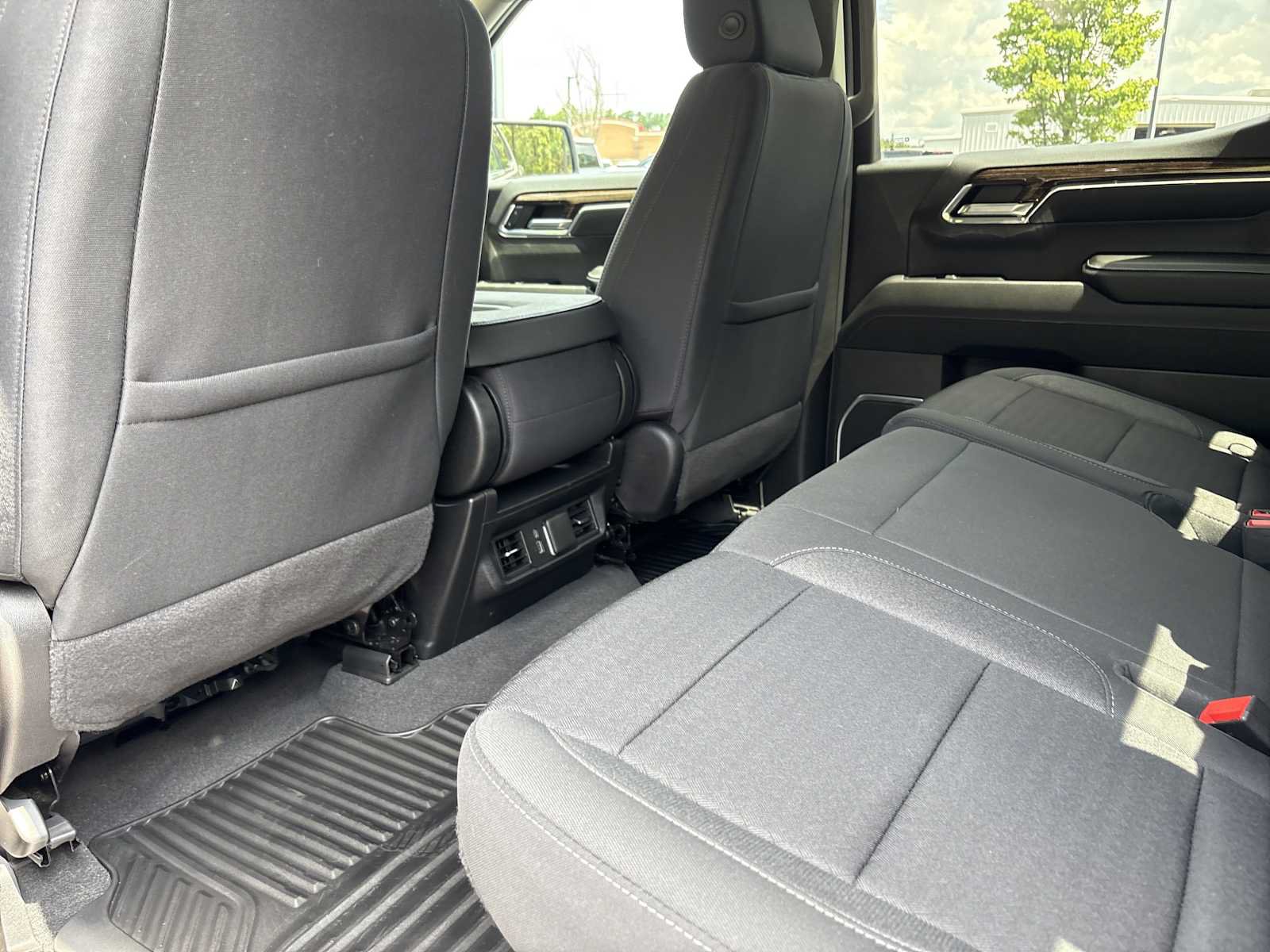 Used 2024 GMC Sierra 1500 Elevation AWD/4WD image 18