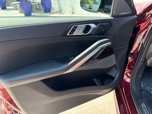 Used 2025 BMW X6 xDrive40i image 15