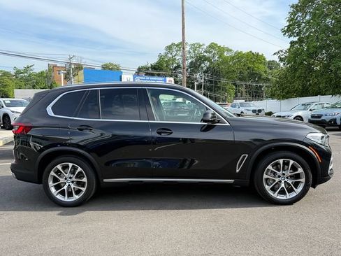 Used 2022 BMW X5 xDrive40i w/ Premium Package AWD/4WD image 4