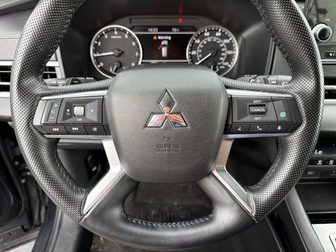 Used 2024 Mitsubishi Outlander SE FWD image 32