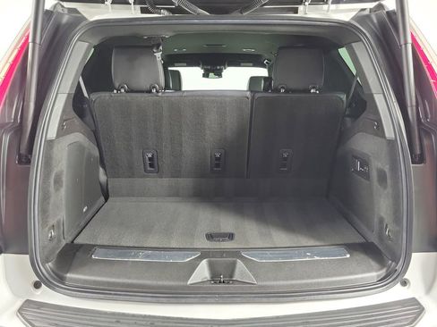 Used 2021 Cadillac Escalade Luxury RWD image 8