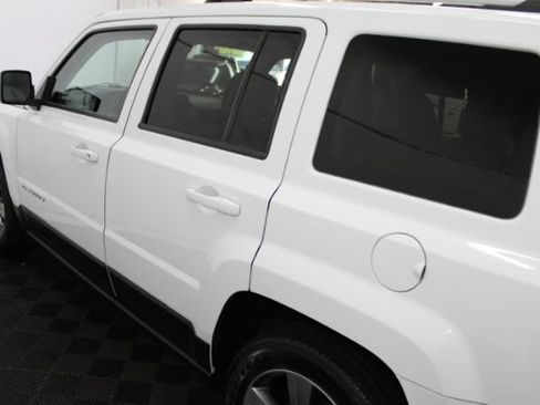 Used 2016 Jeep Patriot High Altitude FWD image 9
