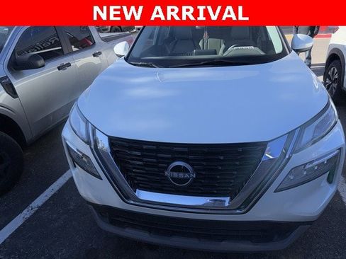 Certified 2023 Nissan Rogue SV w/ SV Premium B Package image 5