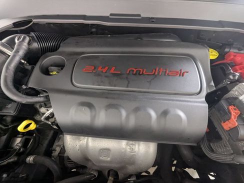 Used 2020 Jeep Compass Latitude FWD image 12