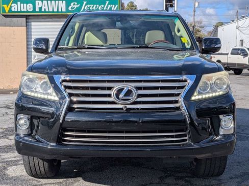 Used 2013 Lexus LX 570 570 w/ Luxury Pkg image 10