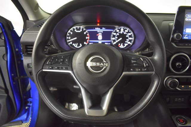 Used 2025 Nissan Sentra SV FWD image 14