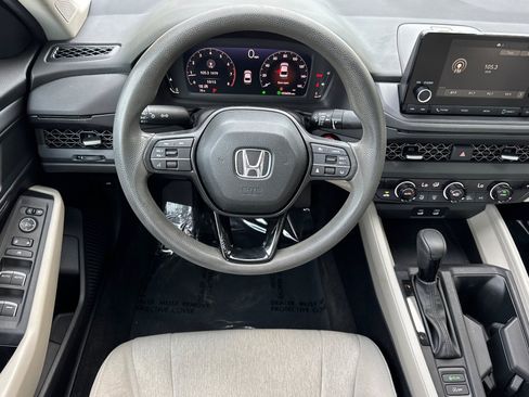 Used 2023 Honda Accord EX image 29