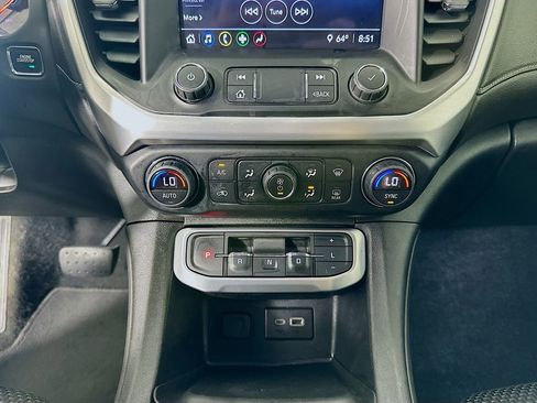 Used 2020 GMC Acadia SLE w/ Driver Convenience Package image 15