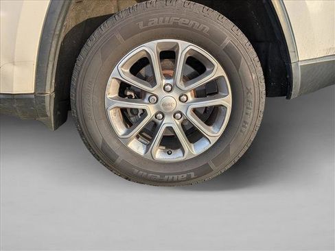 Used 2015 Jeep Grand Cherokee Limited image 15