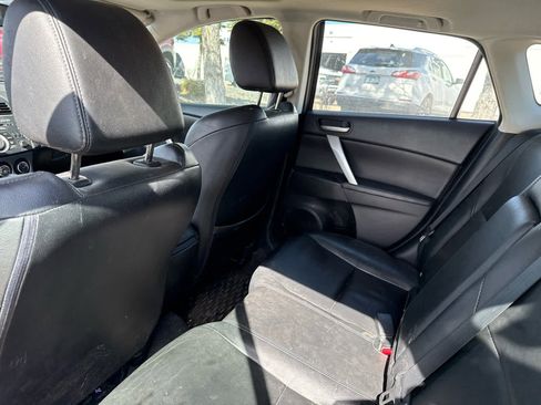 Used 2011 MAZDA MAZDA3 s Grand Touring w/ Tech Pkg image 9
