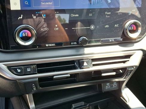 Used 2024 Lexus RX 350 Premium Plus w/ Convenience Package image 21