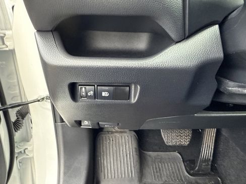 Used 2024 Toyota RAV4 XLE image 23