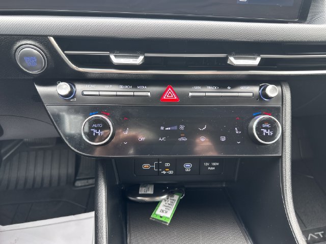 Certified 2024 Hyundai Sonata SEL AWD/4WD image 17