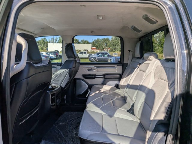 Used 2023 RAM 1500 Limited AWD/4WD image 11