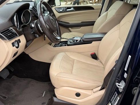 Used 2017 Mercedes-Benz GLS 450 4MATIC image 16