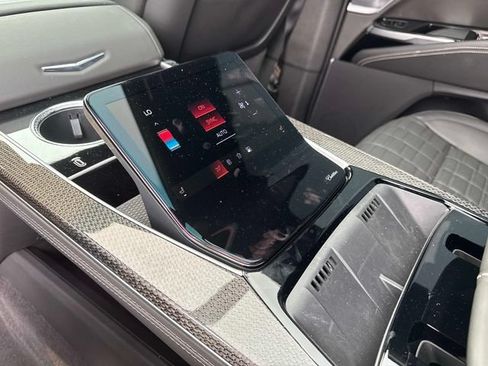 Certified 2026 Cadillac Escalade ESV V AWD/4WD image 19